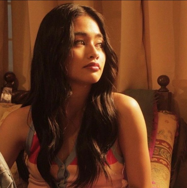 Vivoree Iris Cover