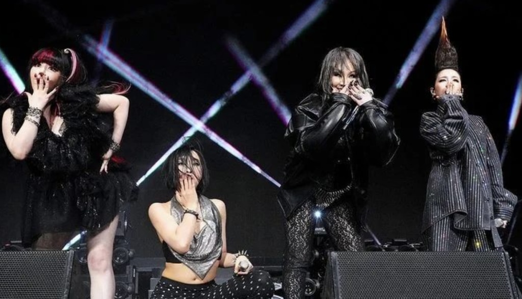 2NE1 at Coachella
